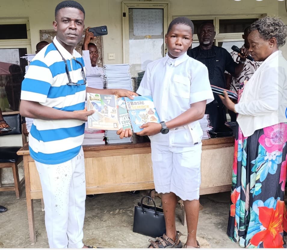 Images showing our impact in communities by books donations