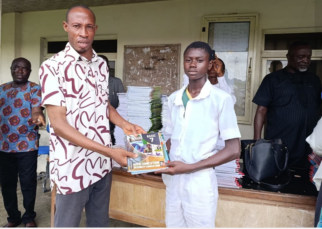 Images showing our impact in communities by books donations