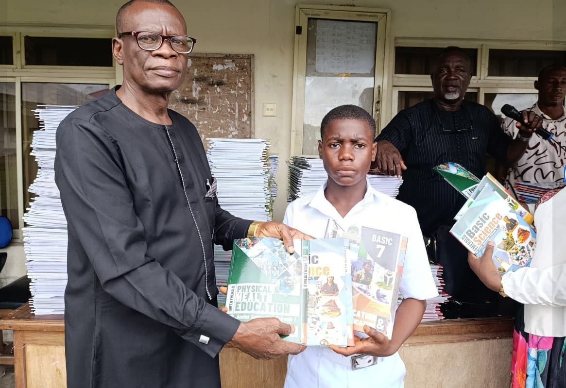Images showing our impact in communities by books donations